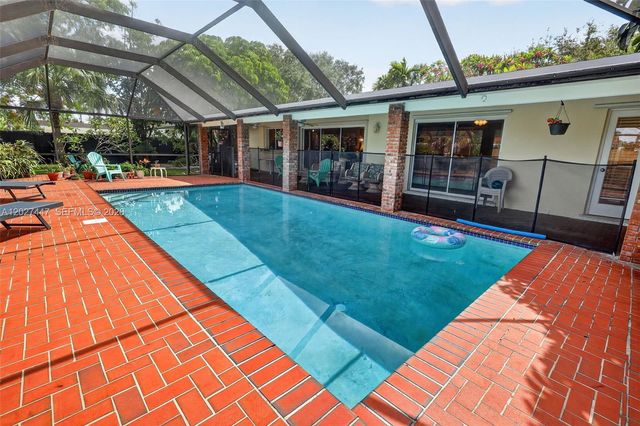13830 SW 79th Court, Palmetto Bay, FL 33158