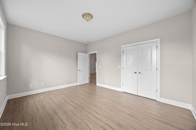 330 Crown Pointe Drive, Hampstead, NC 28443