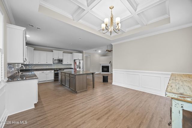 330 Crown Pointe Drive, Hampstead, NC 28443