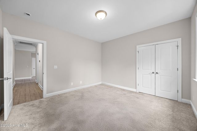 330 Crown Pointe Drive, Hampstead, NC 28443