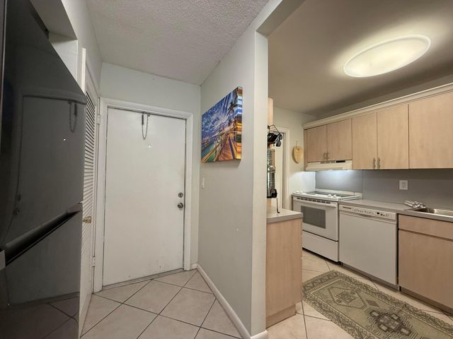 1040 SE 4th Avenue 331, Deerfield Beach, FL 33441