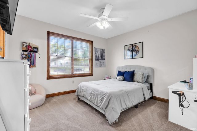 430 Summer Lake Drive, Bedford, IN 47421