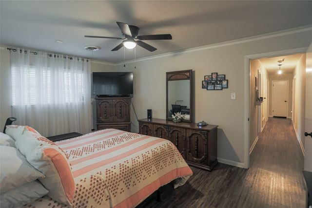 7101 Jewell Avenue, Fort Worth, TX 76112