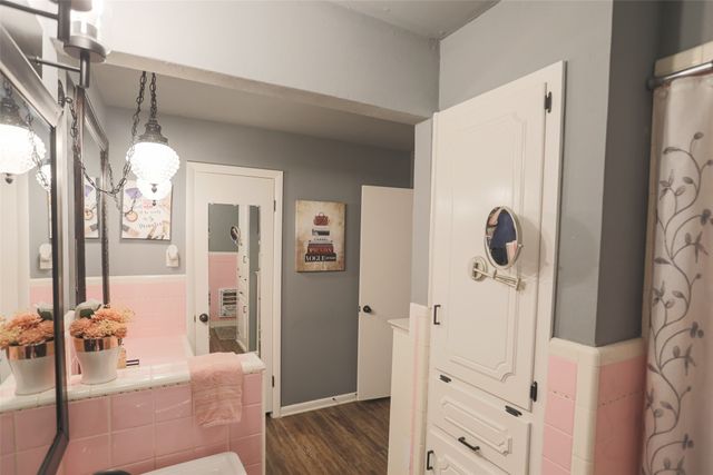 7101 Jewell Avenue, Fort Worth, TX 76112