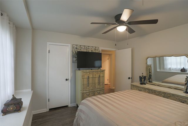 7101 Jewell Avenue, Fort Worth, TX 76112