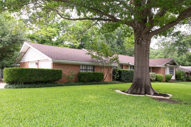 7101 Jewell Avenue, Fort Worth, TX 76112
