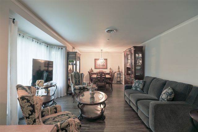 7101 Jewell Avenue, Fort Worth, TX 76112