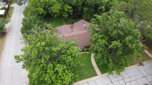 7101 Jewell Avenue, Fort Worth, TX 76112