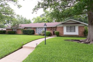 7101 Jewell Avenue, Fort Worth, TX 76112