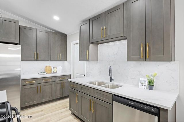 8330 PEPPERWOOD Drive, Jacksonville, FL 32244