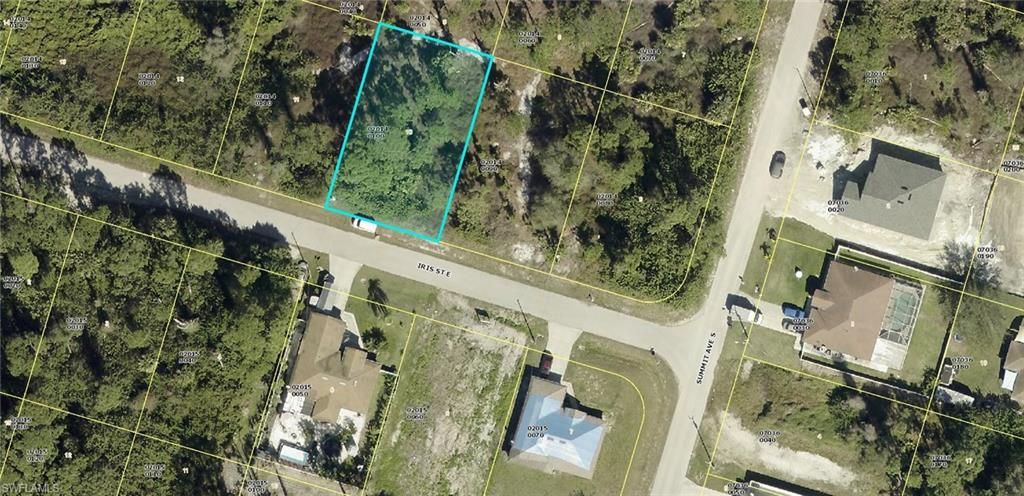 961 IRIS ST E, LEHIGH ACRES, FL 33974 — photo 2