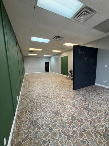 1551 Plainfield Road C1, Joliet, IL 60435