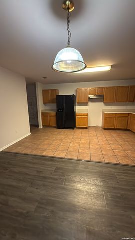 10730 Judie Allen, San Antonio, TX 78254