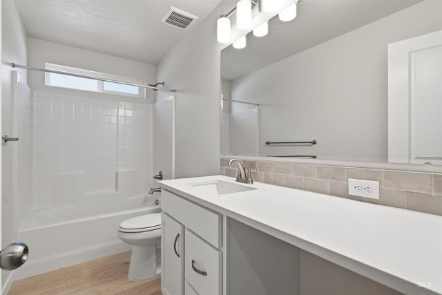 1652 Longford St, Middleton, ID 83644