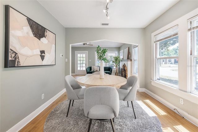 1300 E HENRY AVENUE, Tampa, FL 33604