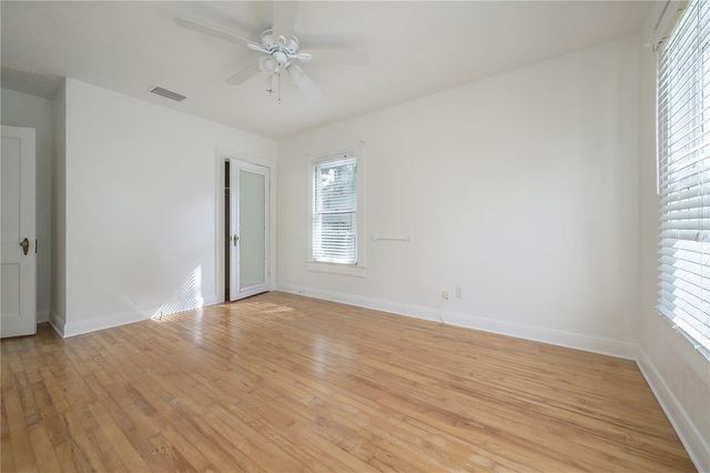 1300 E HENRY AVENUE, Tampa, FL 33604