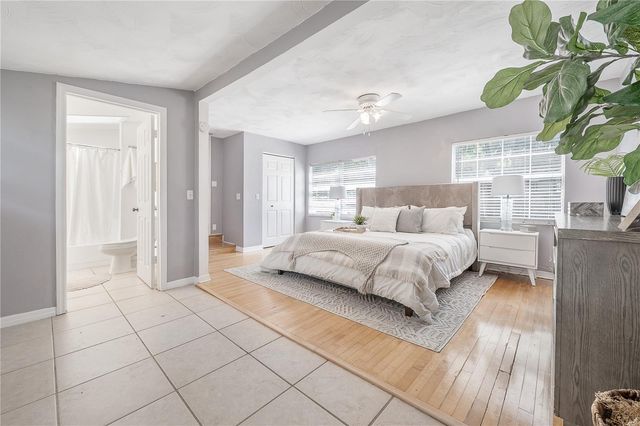 1300 E HENRY AVENUE, Tampa, FL 33604