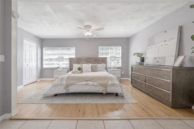 1300 E HENRY AVENUE, Tampa, FL 33604