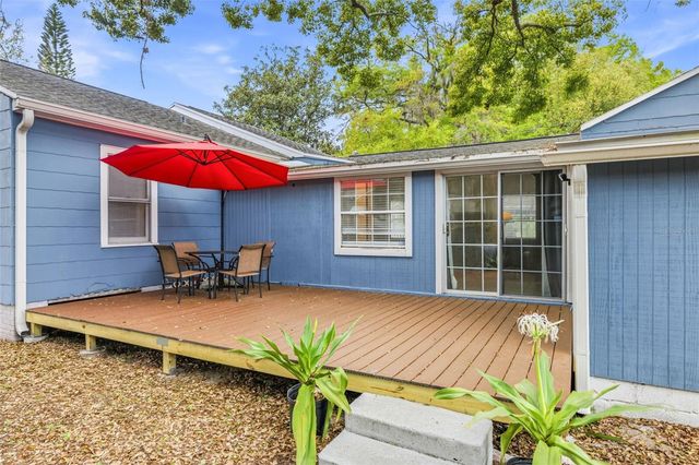 1300 E HENRY AVENUE, Tampa, FL 33604