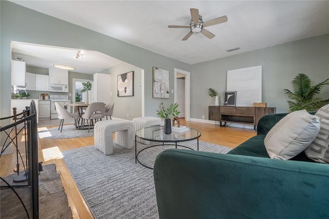 1300 E HENRY AVENUE, Tampa, FL 33604