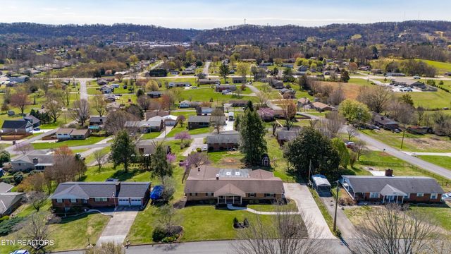 3904 Janice Drive, Knoxville, TN 37938