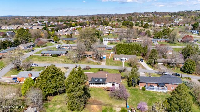 3904 Janice Drive, Knoxville, TN 37938