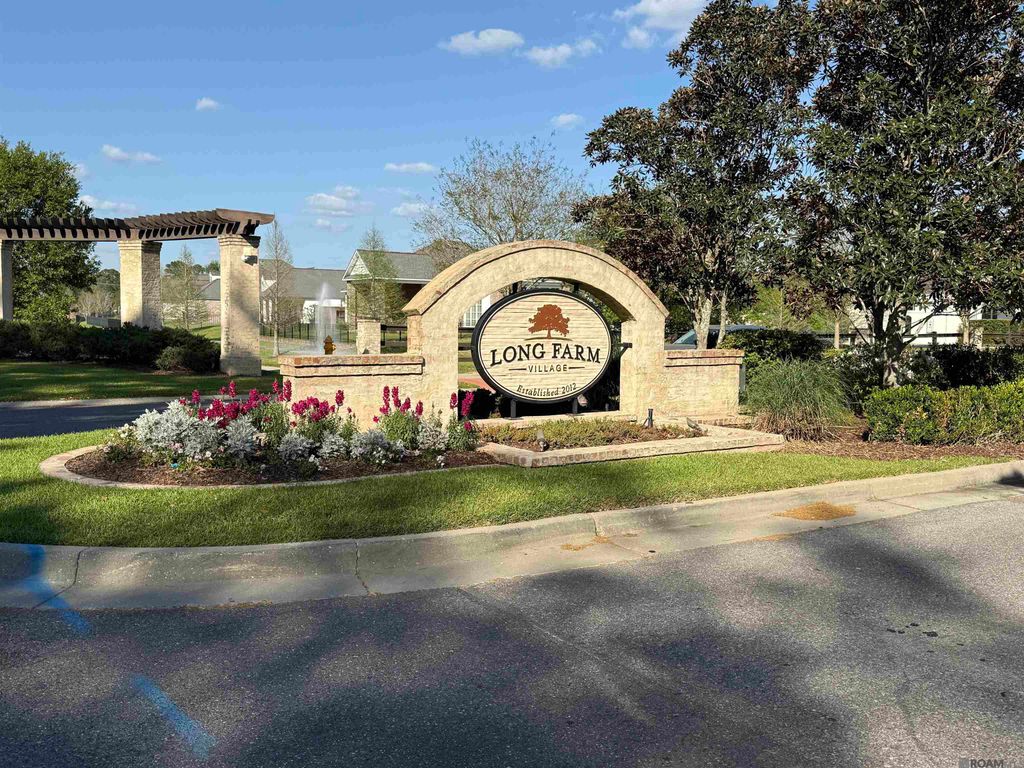 8424 Luray Ln, Baton Rouge, LA 70817