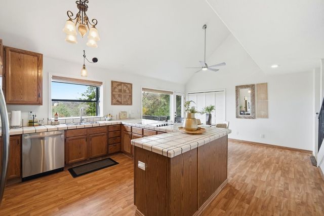 8421 Riverwood Dr, Placerville, CA 95667