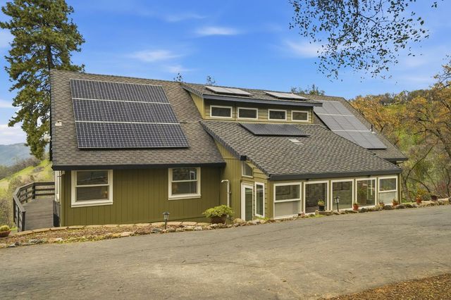 8421 Riverwood Dr, Placerville, CA 95667