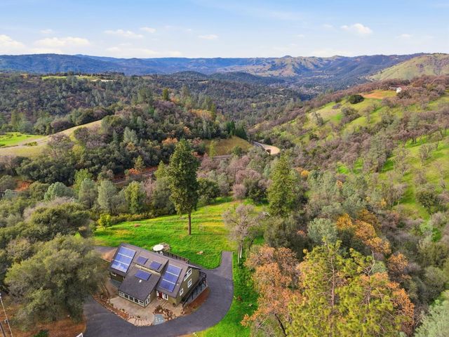 8421 Riverwood Dr, Placerville, CA 95667