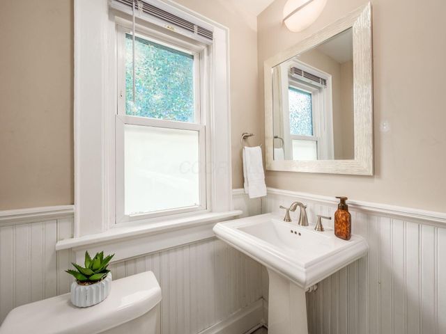 1285 Dennison Avenue, Columbus, OH 43201