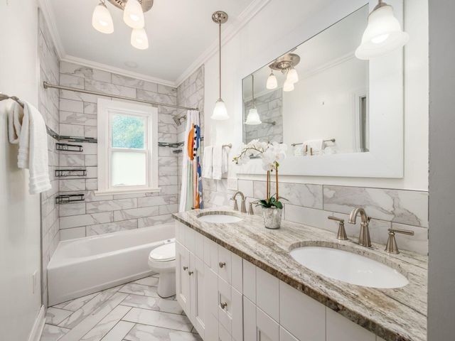 1285 Dennison Avenue, Columbus, OH 43201