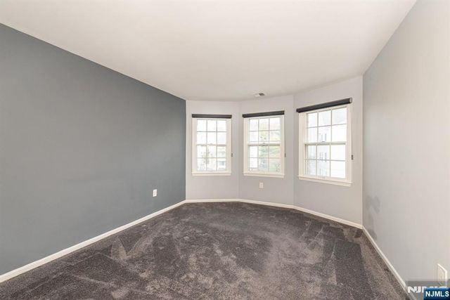 69 Amethyst Lane 283, Paterson, NJ 07501