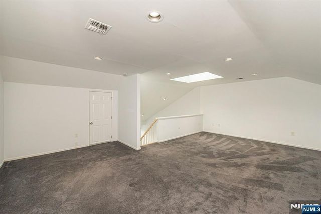 69 Amethyst Lane 283, Paterson, NJ 07501