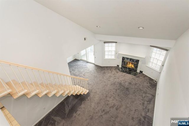 69 Amethyst Lane 283, Paterson, NJ 07501