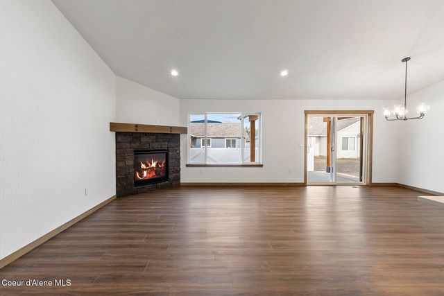 9065 W Swather Ave, Rathdrum, ID 83858