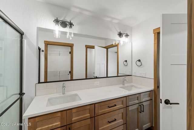 9065 W Swather Ave, Rathdrum, ID 83858