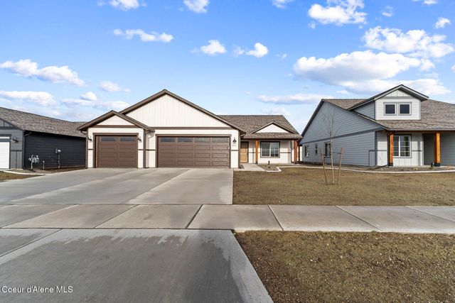 9065 W Swather Ave, Rathdrum, ID 83858