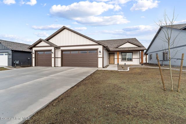 9065 W Swather Ave, Rathdrum, ID 83858