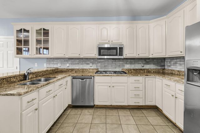 4201 Meadowbrook Court, North Charleston, SC 29420