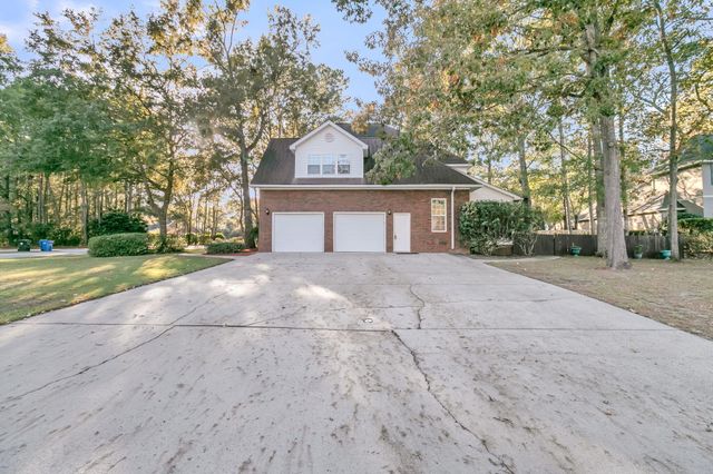 4201 Meadowbrook Court, North Charleston, SC 29420