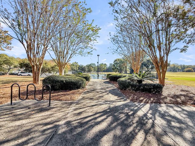 4201 Meadowbrook Court, North Charleston, SC 29420