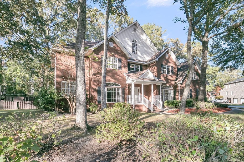 4201 Meadowbrook Court, North Charleston, SC 29420