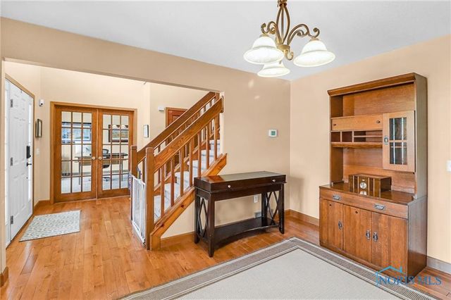 2062 Lexington Drive, Perrysburg, OH 43551