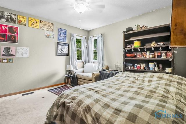 2062 Lexington Drive, Perrysburg, OH 43551