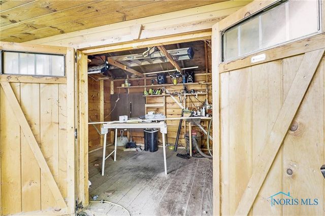 2062 Lexington Drive, Perrysburg, OH 43551