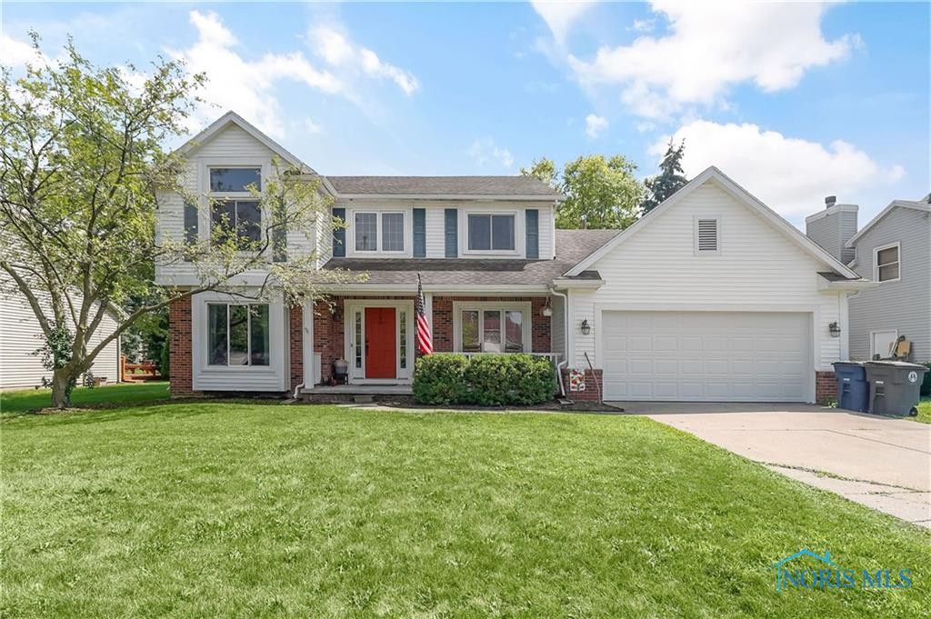 2062 Lexington Drive, Perrysburg, OH 43551