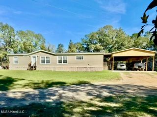 719 Kingston Road, Natchez, MS 39120
