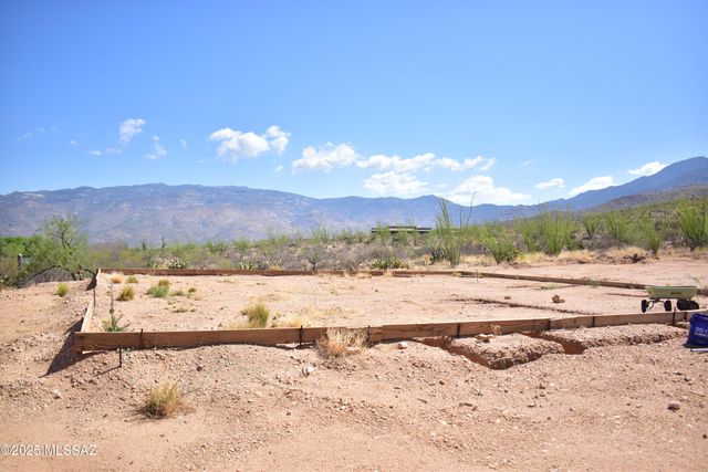 8231 S Pistol Hill Road, Vail, AZ 85641