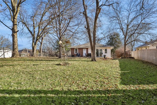 2000 SW 1st Street, Des Moines, IA 50315